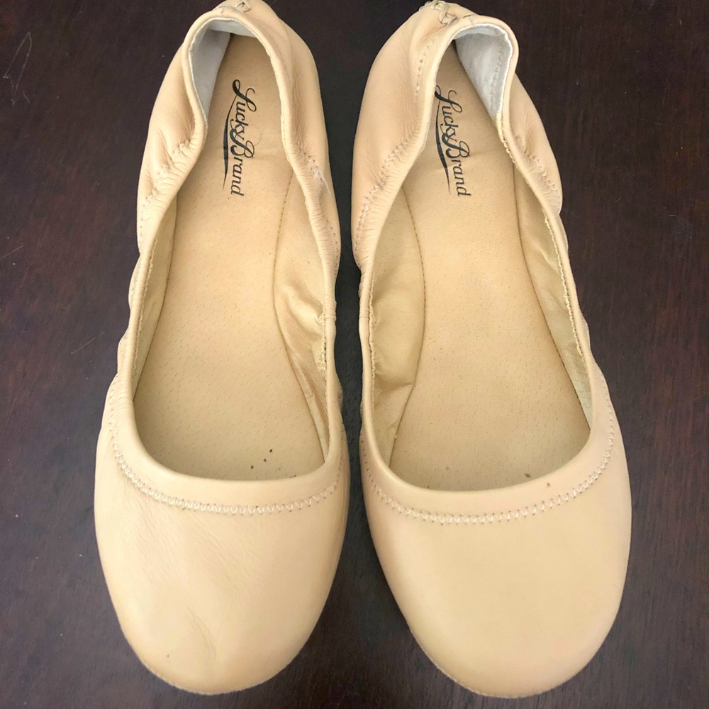 Lucky brand nude flats size 9.5m
